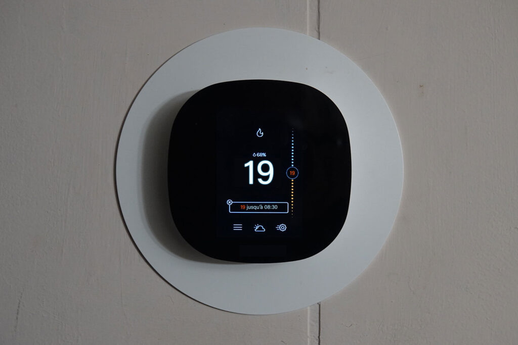  Thermostat d’ambiance programmable pour faire des économies d'énergie